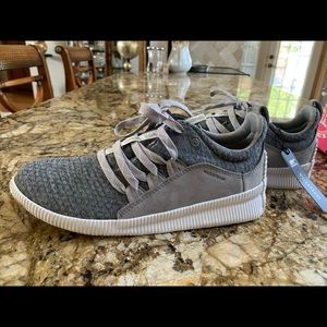 Sorel Waterproof Tennis Shoes- size 8.5- NEW